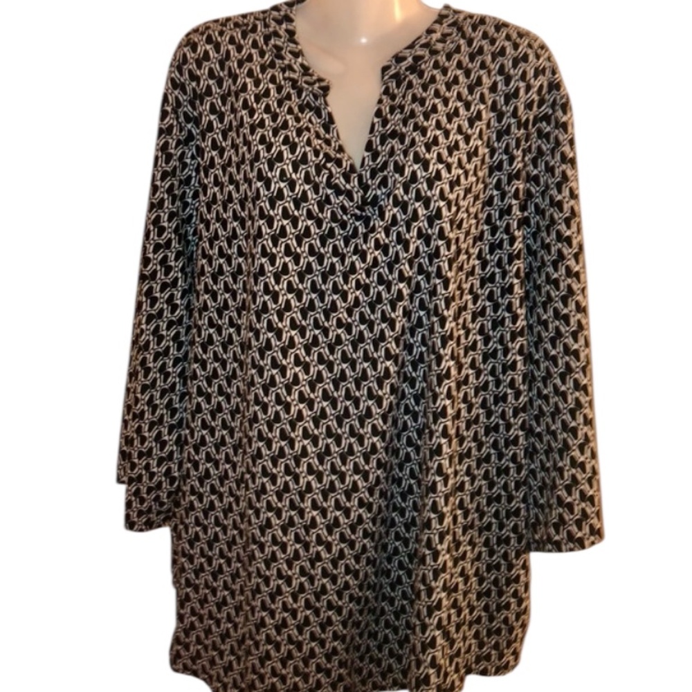 Black & White sz 4XL geometric patterned blouse